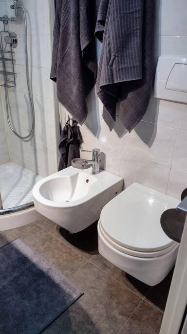 Appartamento Mama Monolocale Terrazzo Vista Mare 벤티밀리아 외부 사진